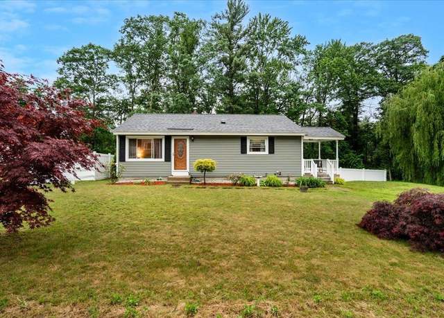 Property at 37 Upton Ln, Goffstown, NH 03102, 3 beds, 1 bath