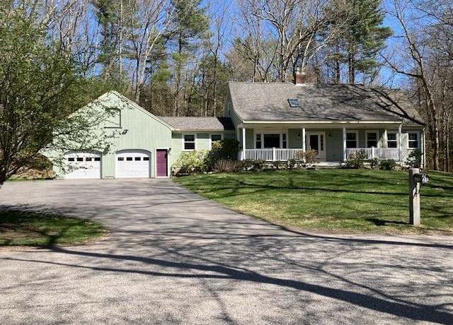 Property at 39 Oaklands Rd, Exeter, NH 03833, 3 beds, 2 baths