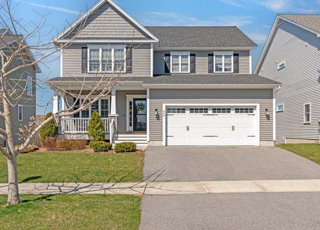Property at 228 Sommerfield Ave, South Burlington, VT 05403, 4 beds, 3.5 baths