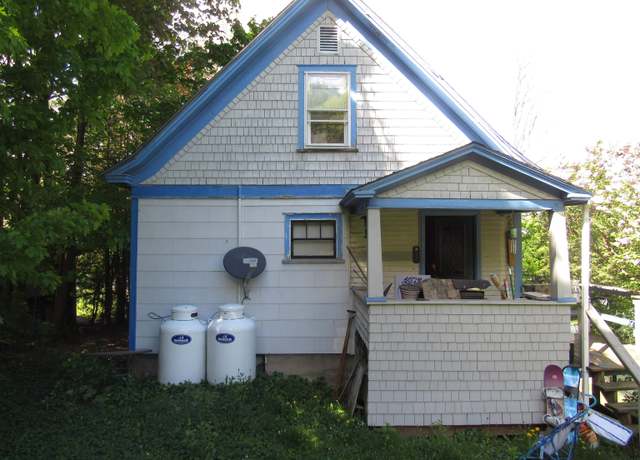 Property at 22 Colodny Ter, Newport City, VT 05855, 3 beds, 1 bath