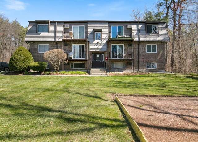 Property at 3 Pembroke Dr #1, Derry, NH 03038, 2 beds, 1 bath