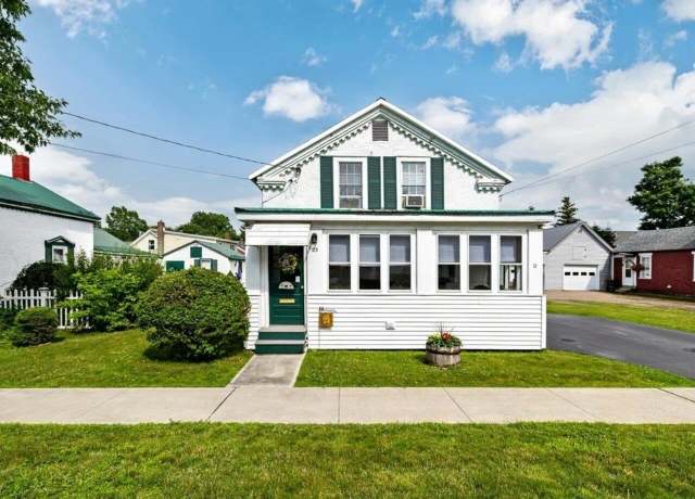Property at 23 N Elm St, Saint Albans, VT 05478, 3 beds, 1.5 baths