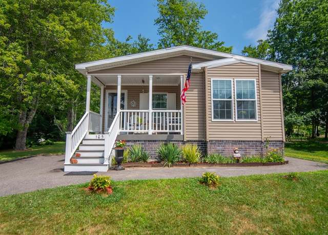 Property at 105 Robinhood Dr, Exeter, NH 03833, 2 beds, 2 baths
