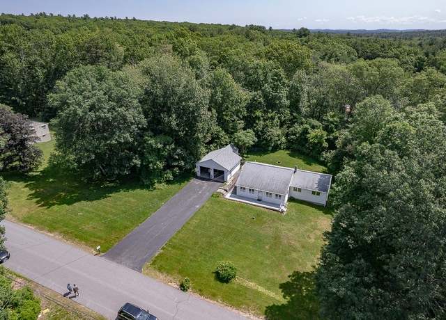 Property at 4 Appaloosa Ave, Pelham, NH 03076, 3 beds, 2 baths