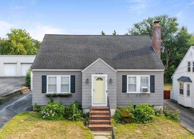 Property at 613 Lake Ave, Manchester, NH 03103, 3 beds, 1 bath
