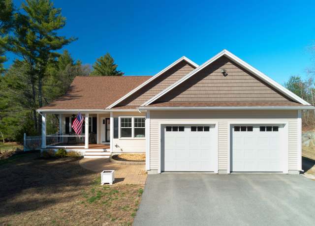 Property at 366 Ash Swamp Rd, Newmarket, NH 03857, 2 beds, 3 baths