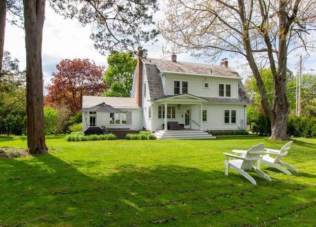 Property at 308 S Prospect St, Burlington, VT 05401, 4 beds, 2.5 baths