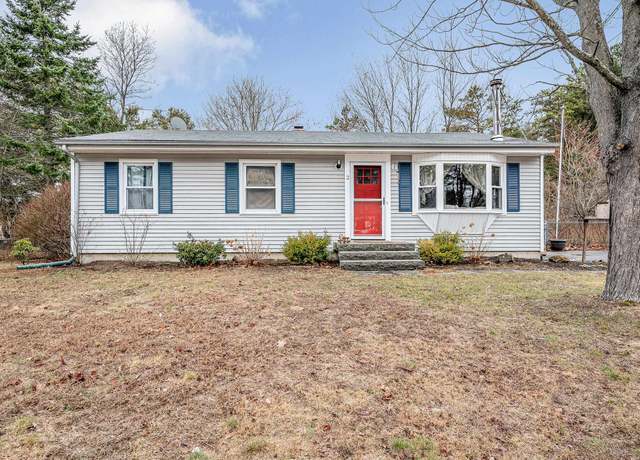 Property at 2 Guy St, Somersworth, NH 03878, 3 beds, 1 bath