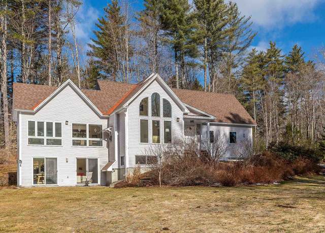 Property at 2513 Thompsonburg Rd, Londonderry, VT 05155, 3 beds, 2.5 baths