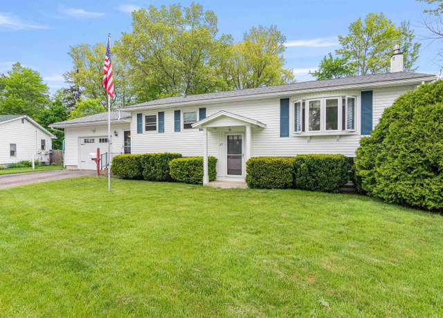 Property at 27 Killoran Dr, Essex Junction, VT 05452, 3 beds, 2 baths