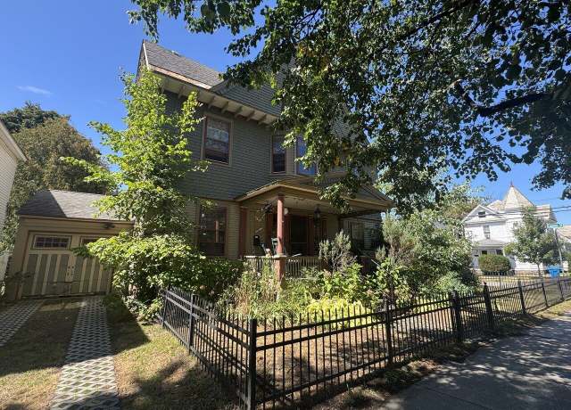 Property at 83 N Willard St, Burlington, VT 05401, 5 beds, 3.5 baths