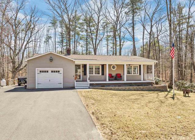 Property at 8 Port Wedeln Rd, Wolfeboro, NH 03894, 2 beds, 2 baths