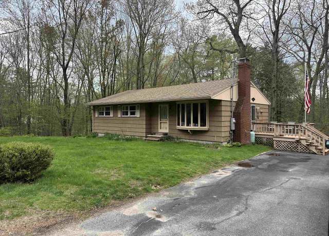 Property at 887 Harold Dow Hwy, Eliot, ME 03909, 3 beds, 1.5 baths