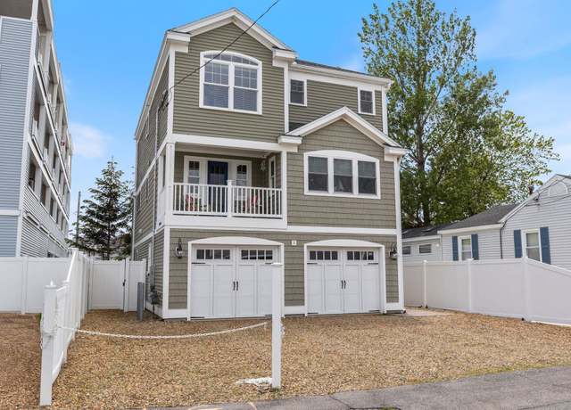 Property at 5 Fellows Ave, Hampton, NH 03842, 4 beds, 3.5 baths