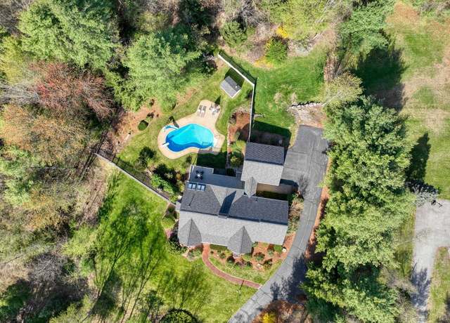 Property at 72 McAllister Rd, Bedford, NH 03110, 3 beds, 2.5 baths