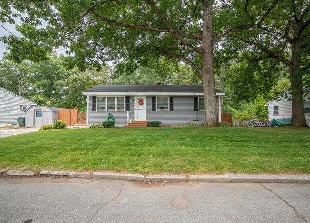 Property at 39 Kings Ct, Manchester, NH 03103, 3 beds, 1.5 baths