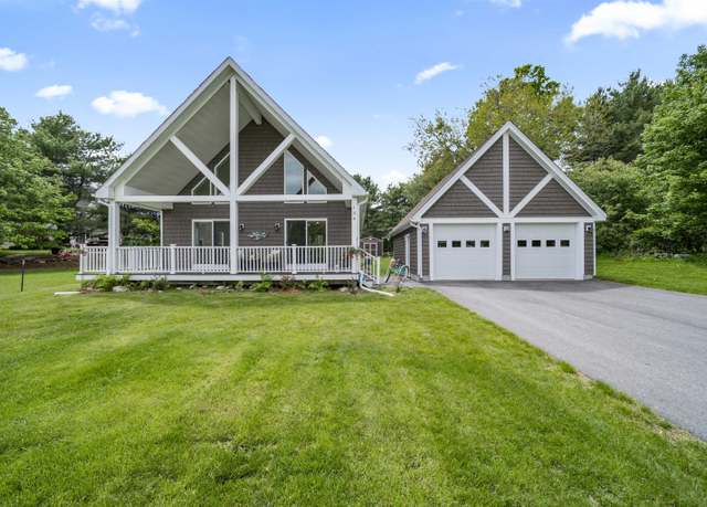 Property at 134 Farm Ln, Seabrook, NH 03874, 2 beds, 2 baths