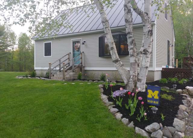 Property at 90 Lapan Cir, Enfield, NH 03748, 3 beds, 2 baths