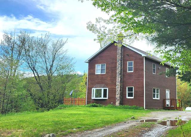Property at 958 Faraway Rd, Dalton, NH 03598, 3 beds, 3 baths