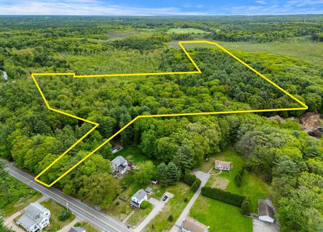 Property at 204 N Haverhill Rd, Kensington, NH 03833