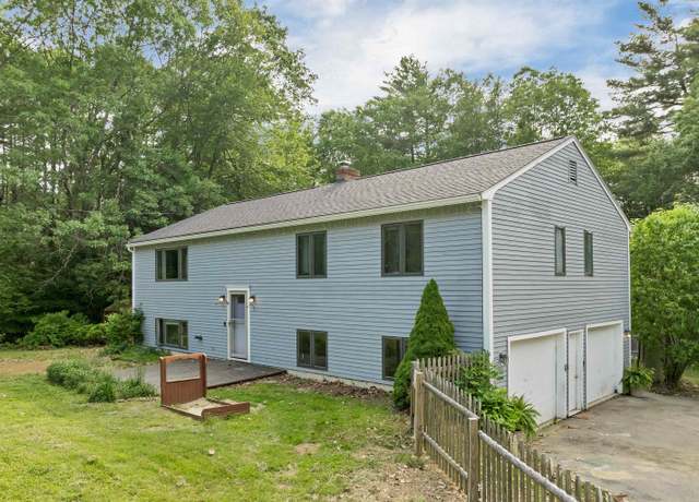 Property at 32 Long Hall Dr, Berwick, ME 03901, 3 beds, 3 baths