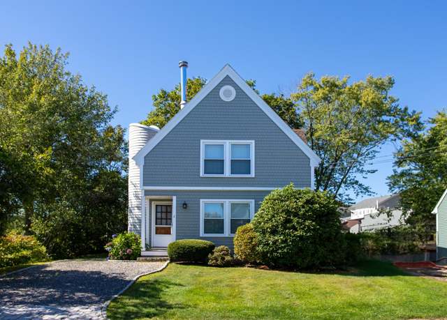 Property at 2 Breakers Rd, Rye, NH 03870, 3 beds, 2 baths