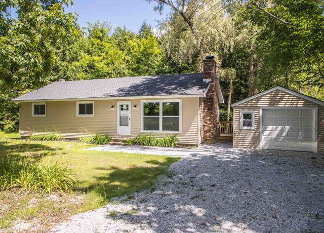 Property at 812 Middle Rd, Clarendon, VT 05759, 2 beds, 2 baths