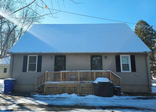 Property at 13 Bell Ave, Exeter, NH 03833, 2 beds, 1 bath