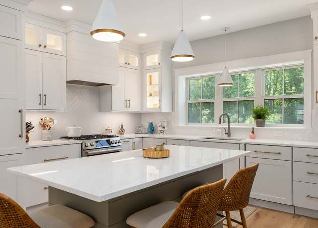 Property at 50 Cate St #5, Portsmouth, NH 03801, 3 beds, 3.5 baths