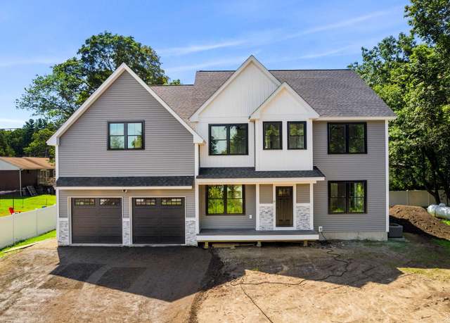 Property at 8 Senter St, Salem, NH 03079, 5 beds, 4 baths
