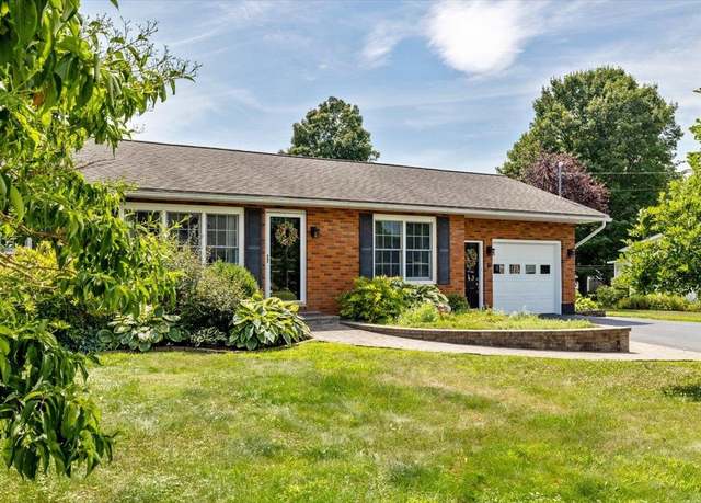 Property at 6 Lavoie Ave, Swanton, VT 05488, 3 beds, 1.5 baths