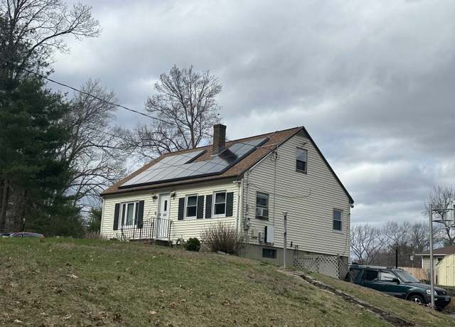 Property at 108 FORREST St, Plaistow, NH 03865, 4 beds, 1.5 baths