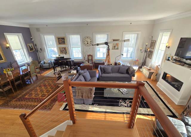 Property at 13 Kimball Hl, Putney, VT 05346, 2 beds, 3 baths