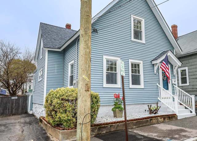 Property at 10 Russell St, Manchester, NH 03104, 2 beds, 1.5 baths