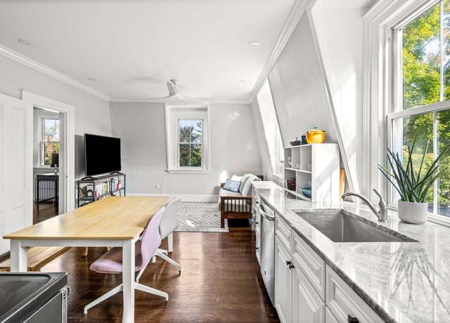 Property at 234 Rockland St #5, Portsmouth, NH 03801, 2 beds, 1 bath
