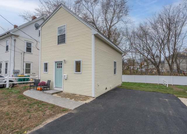 Property at 12 Green St, Rochester, NH 03868, 3 beds, 1 bath