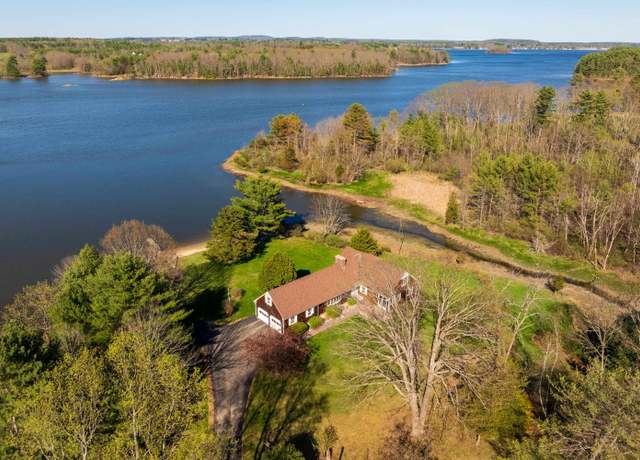 Property at 26 Mathes Cove Rd, Durham, NH 03824, 3 beds, 2.5 baths