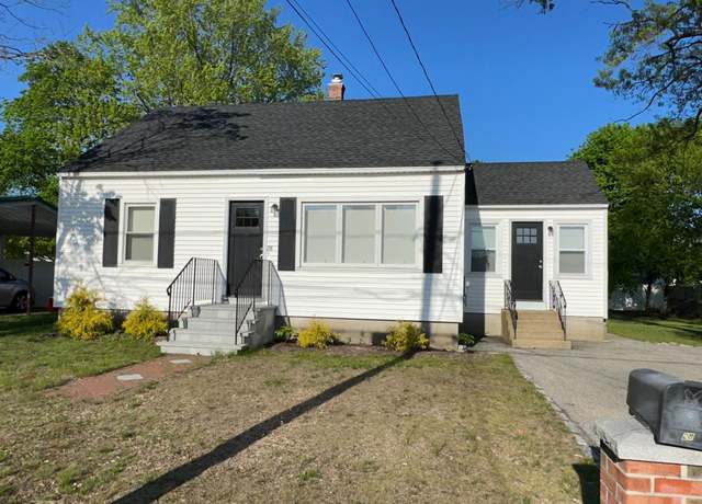 Property at 28 Higgins St, Goffstown, NH 03045, 4 beds, 2 baths