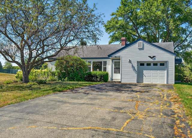 Property at 104 Gloria Ave, Rutland Town, VT 05701, 2 beds, 1 bath