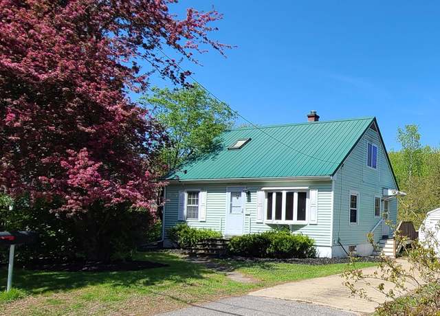 Property at 51 Applevale Dr, Dover, NH 03820, 3 beds, 2 baths