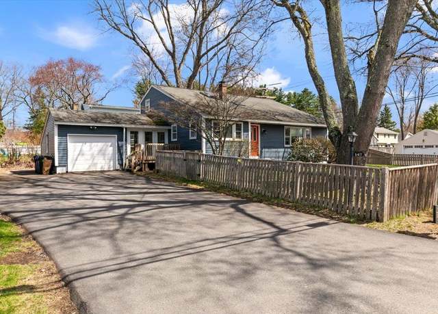 Property at 147 W Haven Rd, Manchester, NH 03104, 3 beds, 2 baths
