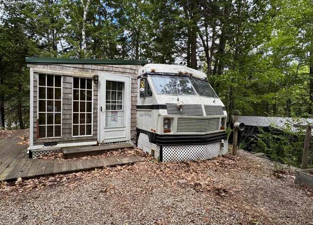 Property at 22 Paugus Cir, Rochester, NH 03839