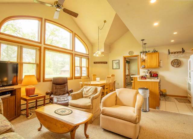 Property at 11 Jack O Lantern Dr #35, Woodstock, NH 03293, 3 beds, 2 baths