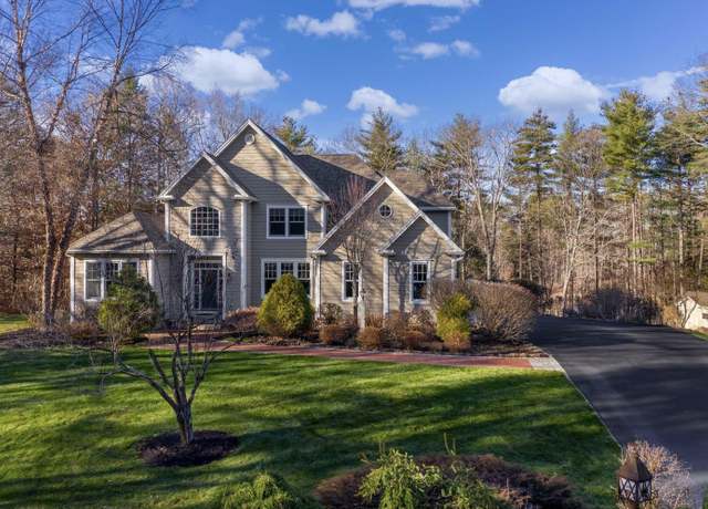 Property at 20 Doe Dr, Eliot, ME 03903, 4 beds, 4 baths