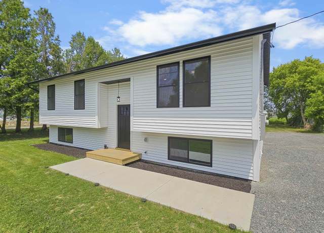 Property at 181 Pearl St, St. Albans City, VT 05478, 3 beds, 1 bath