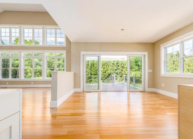 Property at 10 Shipwright Way, Newington, NH 03801, 4 beds, 4 baths