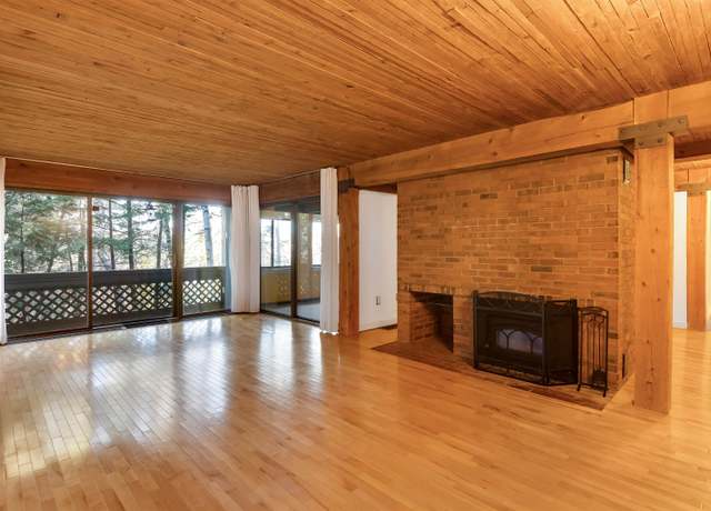 Property at 122 Redrock Dr #101, Burlington, VT 05401, 2 beds, 2 baths