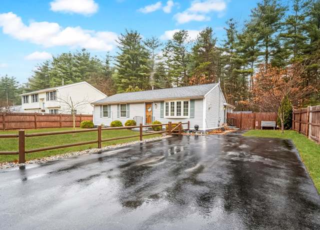 Property at 26 Delaware Rd, Nashua, NH 03062, 2 beds, 1 bath