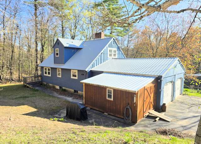 Property at 8 Houghton Ln, New Boston, NH 03070, 3 beds, 2 baths