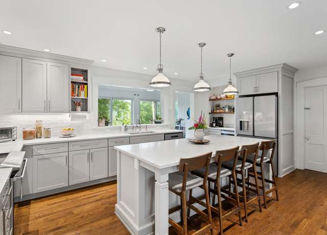 Property at 7 Slayton Ter, Woodstock, VT 05091, 4 beds, 2.5 baths